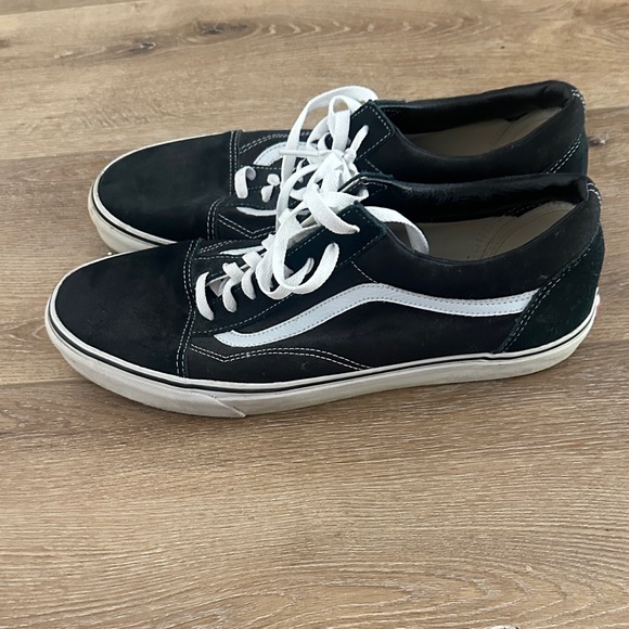 Vans Men's Black and White Sneakers - Picture 2 of 6